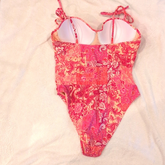 Cupshe Pink and Orange Tie-Shoulder Floral One-Piece - Picture 3 of 6